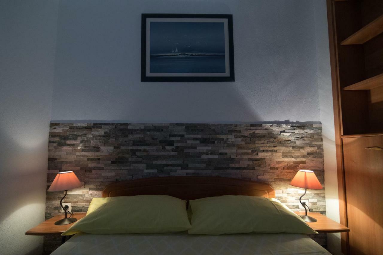 Apartments Ivana Постира Экстерьер фото